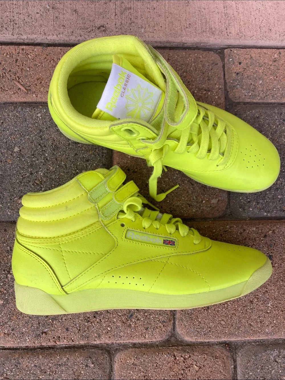 Reebok 80’s neon high top sneakers jazzercise aerobics shoes 7.5